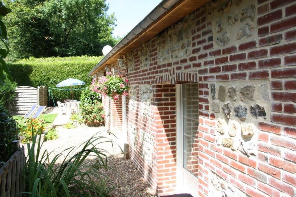 L'Ecurie D'Hubert Villa Gerponville Exterior photo